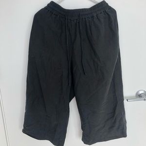 James Perse pants. Loose fit.